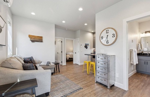 Heart of Missoula House | *Rooftop Guest House w/Hot Tub*