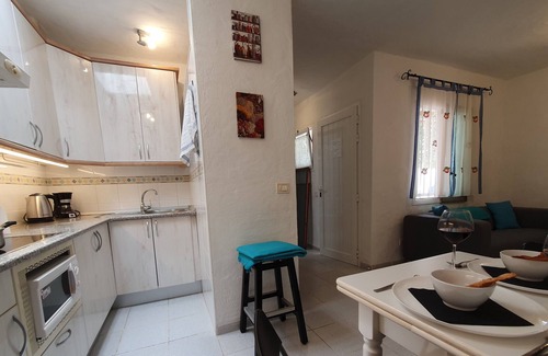 Balito Apartment | Rooftop sun lounge with ocean views and pool access!