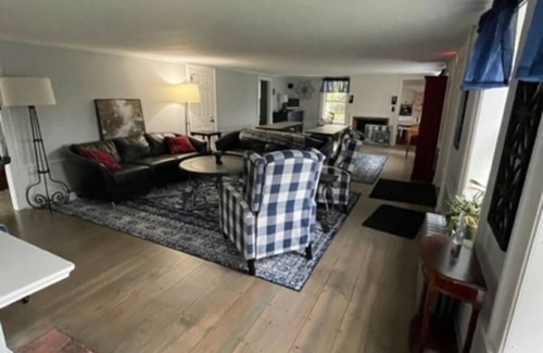 Francestown Bed & Breakfast | Room 01B - Queen Room