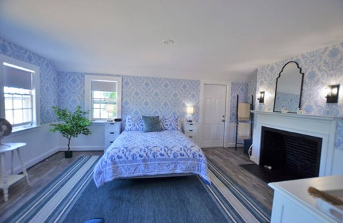 Francestown Bed & Breakfast | Room 01B - Queen Room