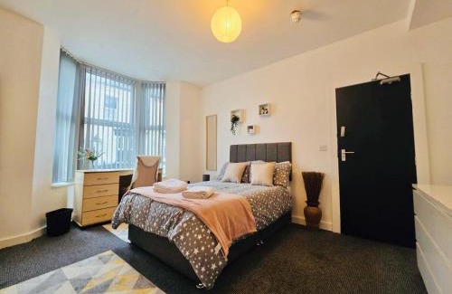 Hope Street House | Room 1 Shared House in L7