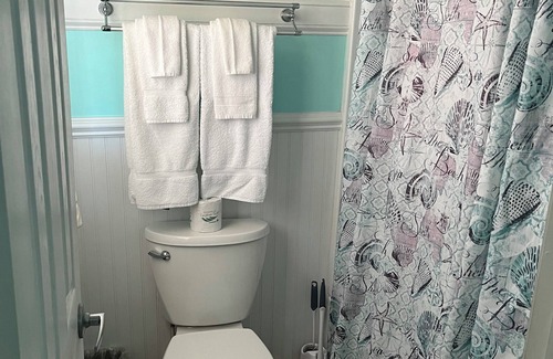 Topsail Beach Hotel | Room #313 Mini Efficiency 2 Double Pets Yes