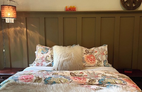 Tionesta Bed & Breakfast | Room 5 at The Vintage Inn Boutique Bed and Breakfast; historic charm in Tionesta