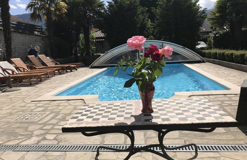 Sainte-Marie-dʼAlloix Bed & Breakfast | Room Debussy, bed160 cosy, well heated in winter