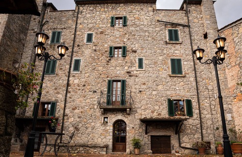 Torniella Apartment | Room 'Del Chiodo - Giacinto' with Shared Terrace, Garden and Wi-Fi