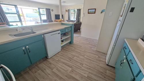 Bowentown House | Room for The Family - Bowentown Bach