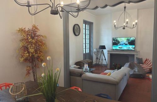 Bastide Saint-Louis Hostel | ROOM, Hostel