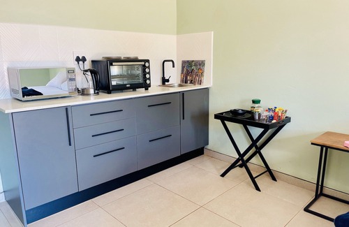 Northam House | Room in B&B - Trendybliss Guest House - N0295