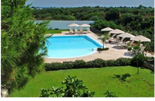 Rosa Marina House | Room in BB - Beautiful triple room in ancient Masseria near the sea in a quiet olive trees