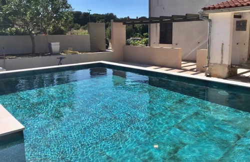 Banjole Villa | Room in Guest Room - Linc Rooms & Apartments