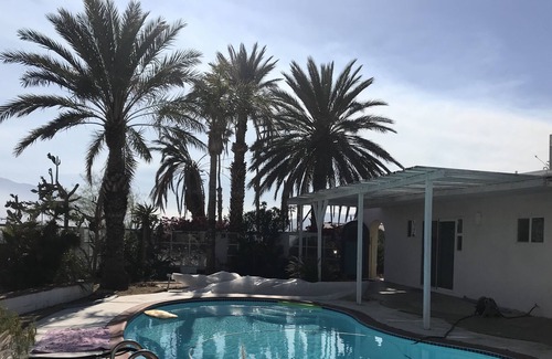 Desert Hot Springs Bed & Breakfast | Room in Mid Century Modern Desert Home