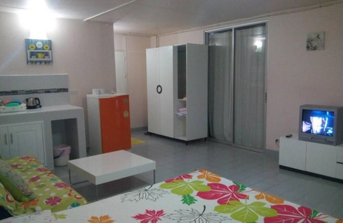 Ban Mai House | Room in Studio - T8 Guest House Don Mueang Challenger Triple Room