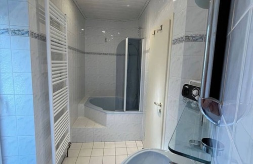 Idar-Oberstein Apartment | Room in the center - Monteurzimmer