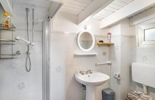 Badalucco House | Room in the Country House