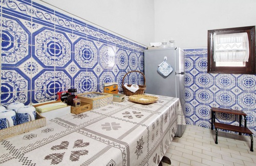 Soajo Apartment | Room 'Quarto 2 - Casa Do Adro' with Mountain View, Wi-Fi and Air Conditioning