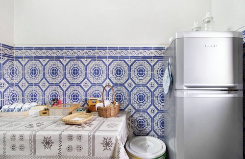 Soajo Apartment | Room 'Quarto 2 - Casa Do Adro' with Mountain View, Wi-Fi and Air Conditioning