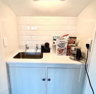Kinloch Apartment | Room with a View