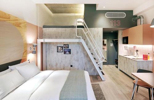 Southampton City Centre Hotel | room2 Southampton Hometel