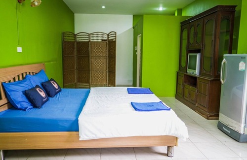 Amphawa Hotel | Roomquest Amphawa Vaylasamran Floating Market