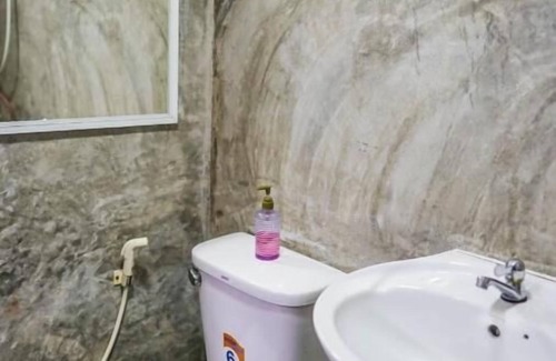 Amphawa Hotel | Roomquest Amphawa Vaylasamran Floating Market