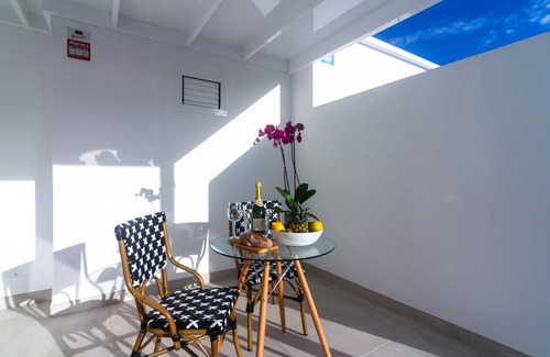 Matagorda House | Rooms & suites Princesa Leticia, Puerto del Carmen, near the beach, with terrace
