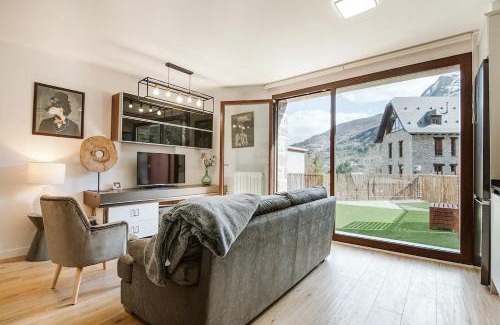 Sallent de Gallego Apartment | Rosana by cardi suites