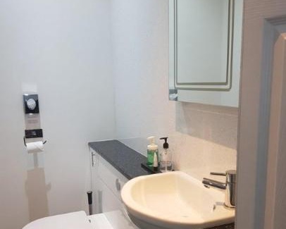 Goodwick Hotel | Rose and Crown Hotel & Hope and Anchor Bar