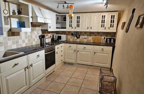 Millers Dale House | Rose Cottage - Cosy cottage in Millers Dale
