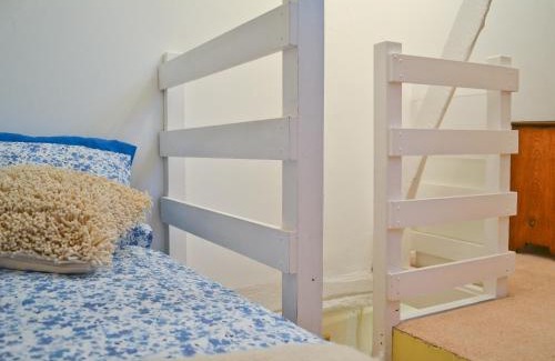Hythe House | Rose Cottage
