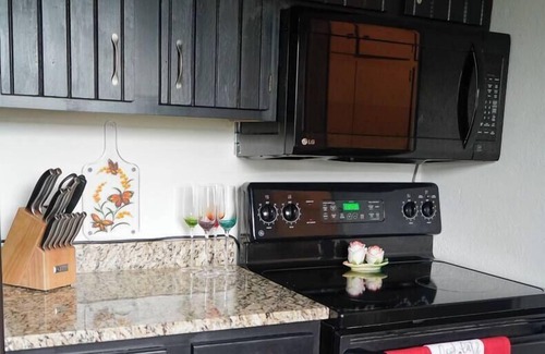 Welda House | Rose Ranch - Charming Country Home