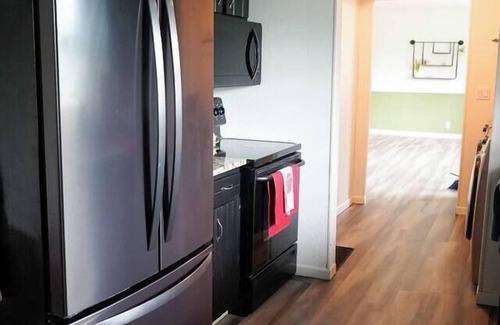 Welda House | Rose Ranch - Charming Country Home