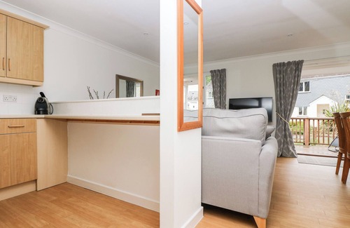 Falmouth House | ROSEMARY COTTAGE, pet friendly, with a garden in Falmouth