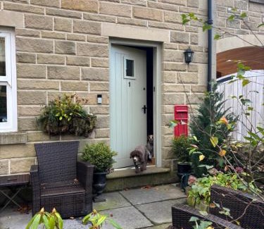 Holestone Moor House | Rosemary cottage -Your Cozy Countryside Escape, Matlock
