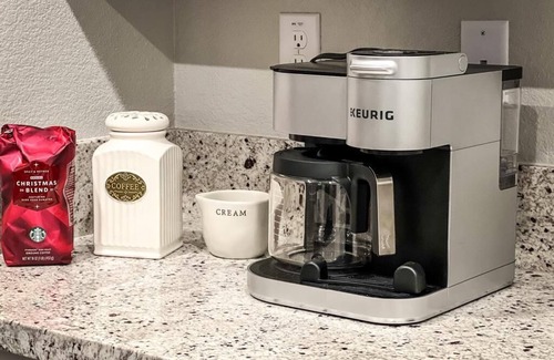 Roseville House | ROSEVILLE GETAWAY