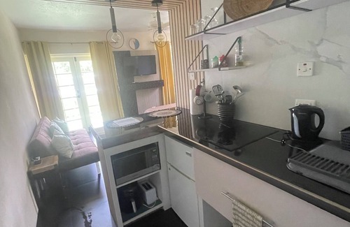 Haggatt Hall Apartment | Ross University students long term from January US embassy 10 mins drive