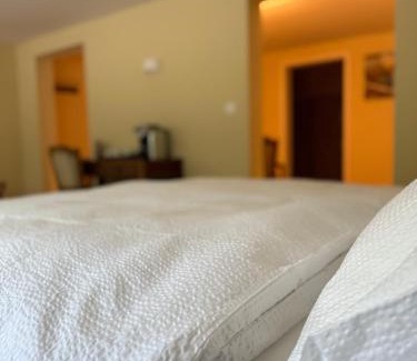 Saint-Maurice House | Rotisserie