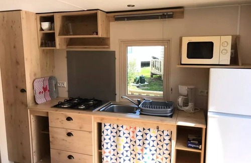 Perros-Guirec Cabin | Roulotte 22m² - 2 bedrooms (Type Eloïse) - (NO PETS ALLOWED) sleeps 4