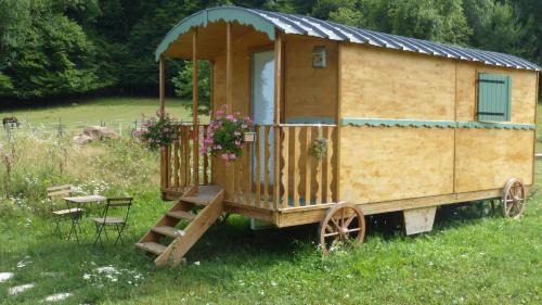 Gueberschwihr Bed & Breakfast | Roulottes Django et Bella