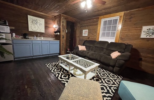 Hartsfield Cottage | Row Cottages Serenity Cottage