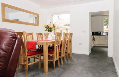 Inverness House | Rowan House