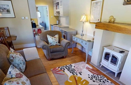 Bakewell Cottage | Rowsley Cottage, Bakewell | Peak District