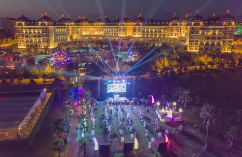 Side Resort | Royal Alhambra Palace