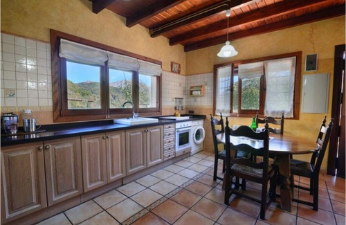 Campiello Cottage | Royal Balcony "King Pelayo" Bear Path