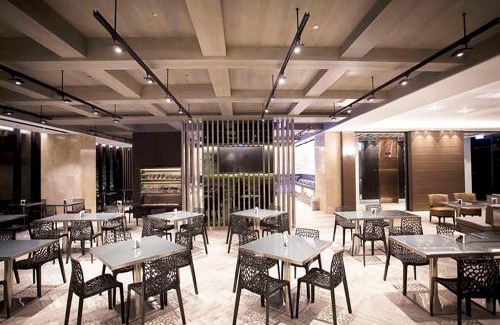 Gushan District Hotel | Royal Group Hotel Minghua Branch