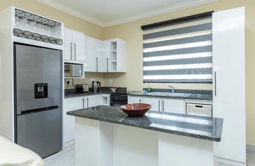 Marloth Park Apartment | Royal Marlothi Kruger Safari Lodge and Spa Luxury King Room