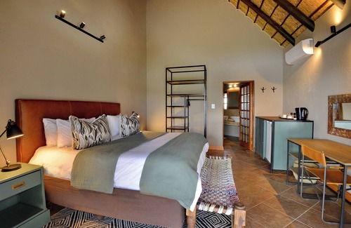 Vaalwater Cabin | Royal Morubisi River Lodge