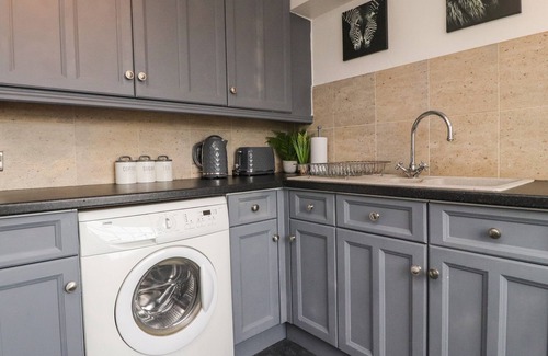 Kirkby Lonsdale Cottage | ROYAL NEXT VIEW, romantic, luxury holiday cottage in Kirkby Lonsdale