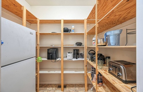 Cats Paw House | Royal Oaks Private Oasis - Lake Getaway