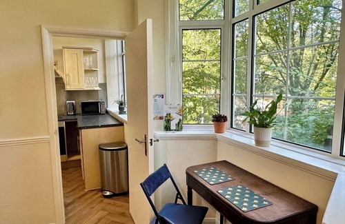 Brighton City Centre Apartment | Royal Pavilion Garden Apartment