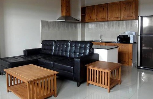 Ban Chang Hotel | Royal Place Banchang